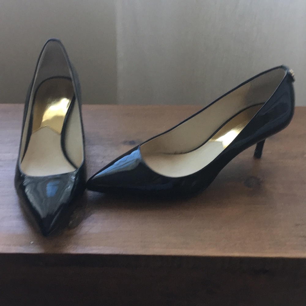 Michael Kors black patent heels Women’s US 6